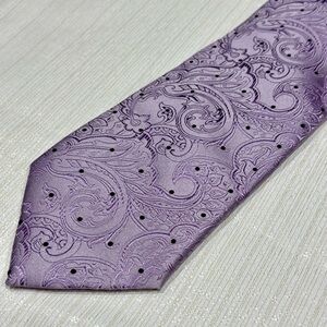 Sean John lavender tie.